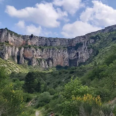 Aux Tourterelles Holiday home Tournemire (Aveyron)