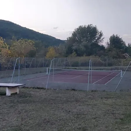 Дом отдыха Aux Tourterelles *