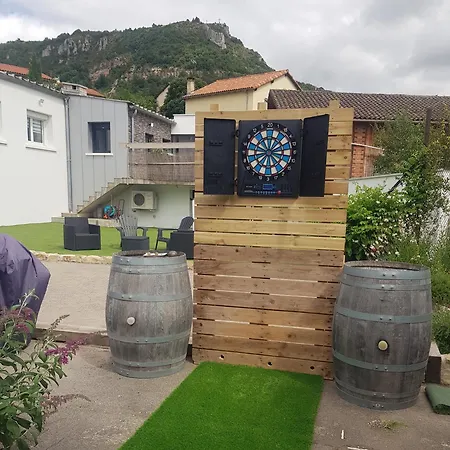 Aux Tourterelles Дом отдыха Tournemire (Aveyron)