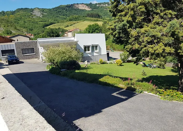 Aux Tourterelles Feriehus Tournemire (Aveyron)